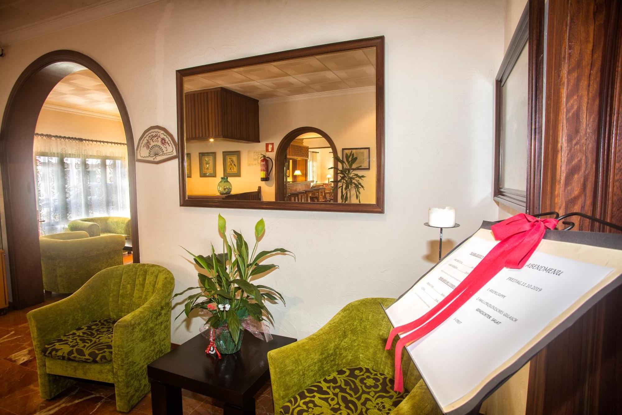 Hotel Martorell By Mhr Colonia de Sant Jordi Екстериор снимка
