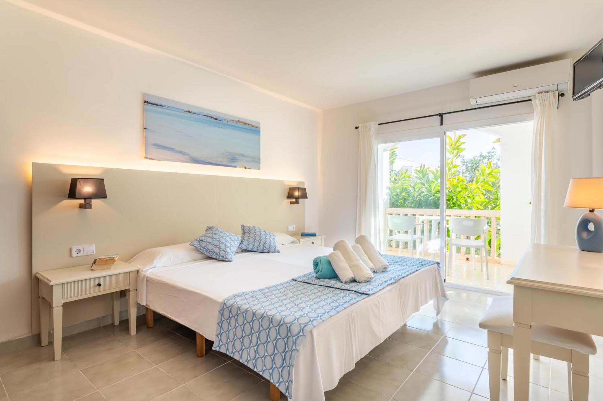 Hotel Martorell By Mhr Colonia de Sant Jordi Екстериор снимка