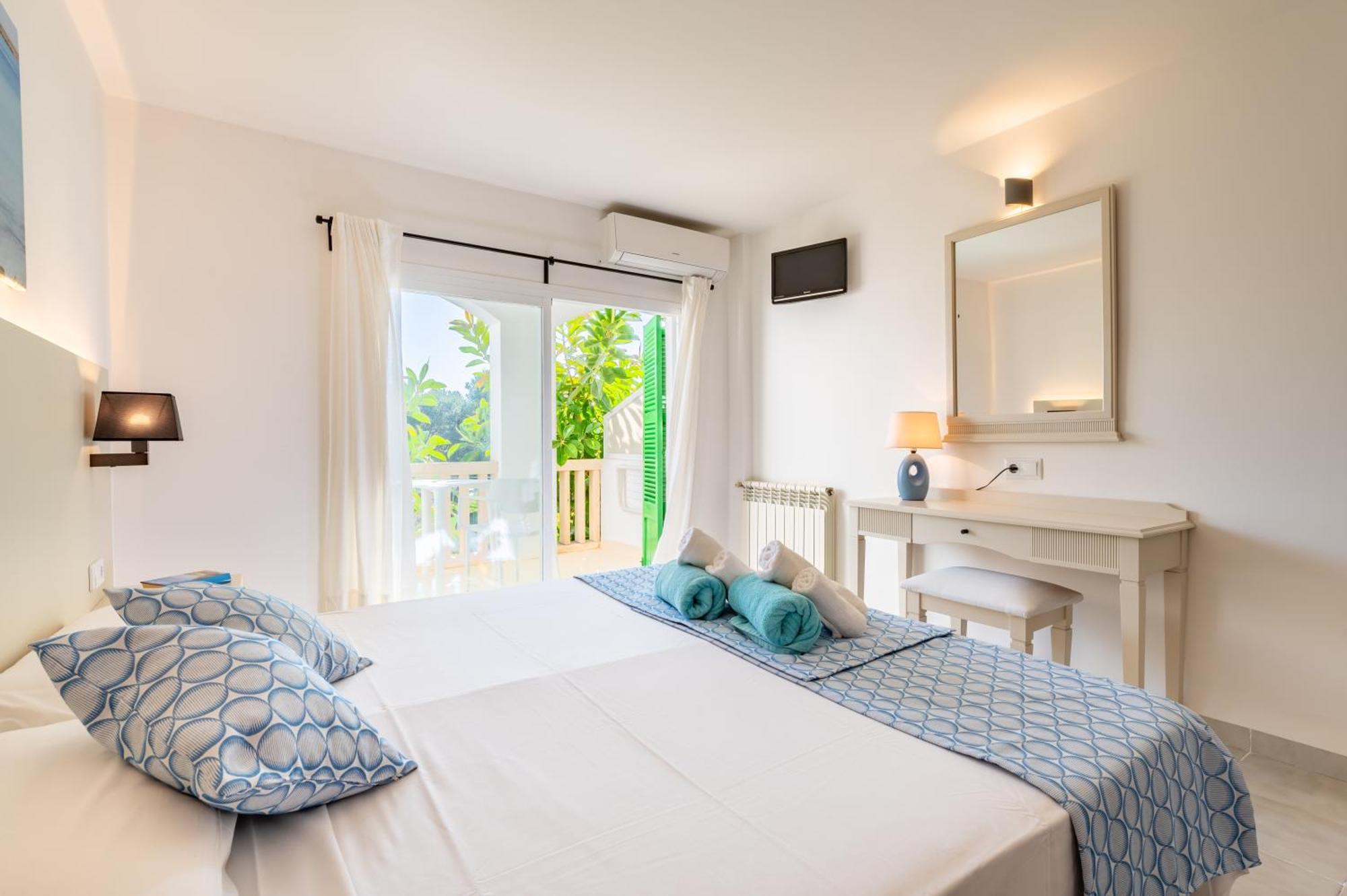 Hotel Martorell By Mhr Colonia de Sant Jordi Екстериор снимка